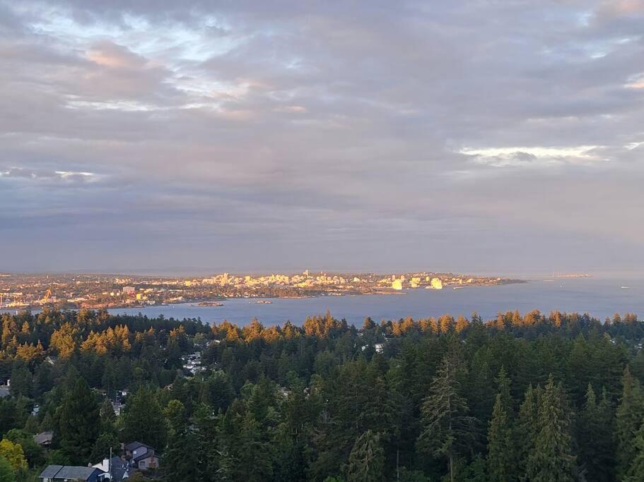 Eagle'S View Penthouse Apartman Victoria Kültér fotó