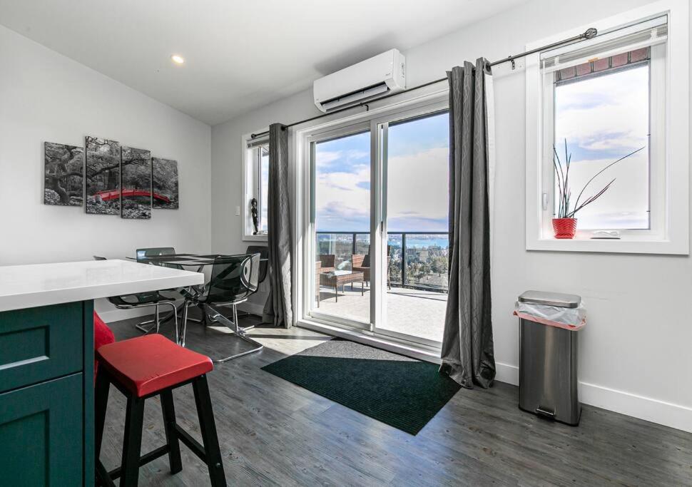 Eagle'S View Penthouse Apartman Victoria Kültér fotó