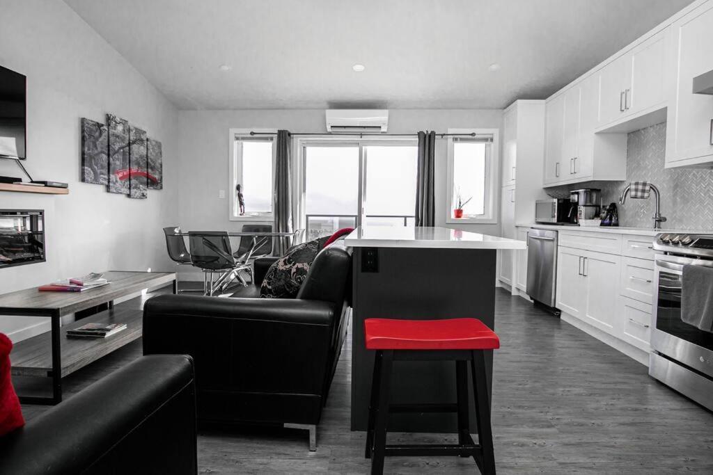 Eagle'S View Penthouse Apartman Victoria Kültér fotó